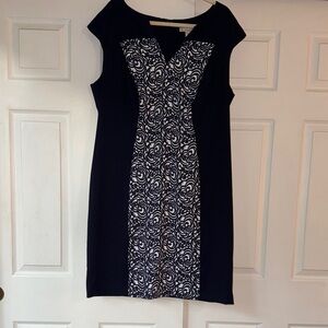 Elegant Navy and White Patterned Dress